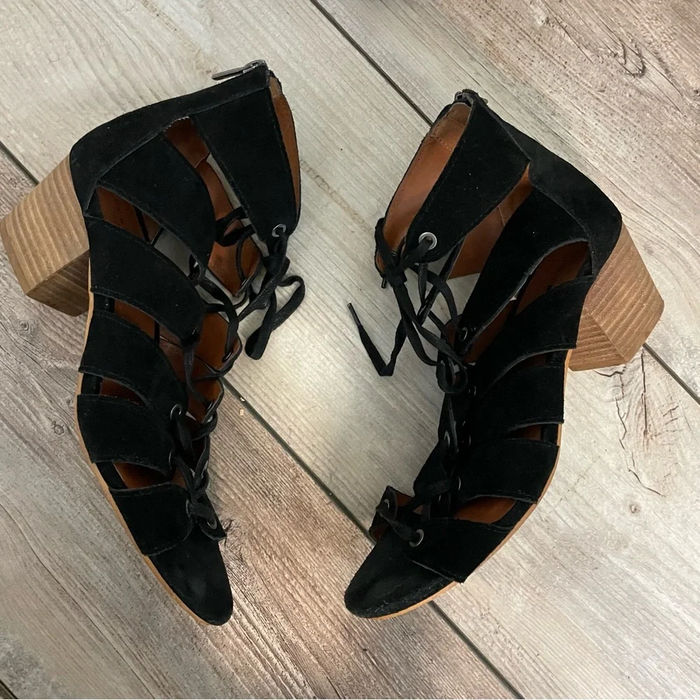 Lucky Brand Genevie Leather Lace Up Open Toe Block Heel Sandals‎